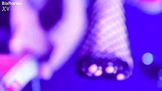 wanna cum watching me lick toes in vans then fuck with sneakers?