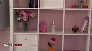 Why does Miri Kawada's hardcore home fuck explode so wildly?