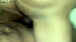 HORNY DESI BHABHI! SEDUCING DELIVERY GUY FOR THAT HARD ANAL CREAMPIE POUNDING