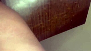 HORNY DESI BHABHI! SEDUCING DELIVERY GUY FOR THAT HARD ANAL CREAMPIE POUNDING