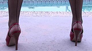 beverly hills BENT OVER in the backyard for a ROUGH dicking and FACIAL