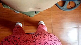 hey neighbor's doing exercises in common area 😍 i offer cash for that big peruvian ass doggystyle 💦