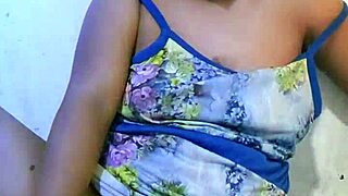 colmek sampe muncrat big pussy dildo solo squirt sexy