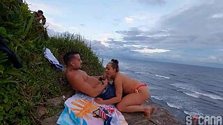 casal caught fucking on sao paulo beach outdoor