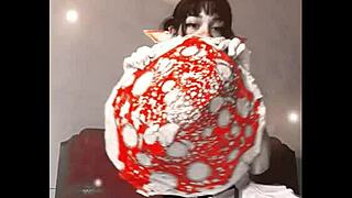 Bonneyuwu's elfa cosplay teases panties for stepdad view