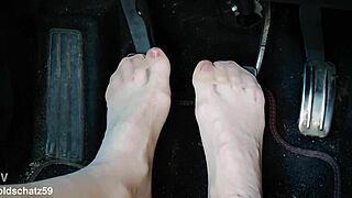 bold pumping action in birkenstocks with nylon feet fetish