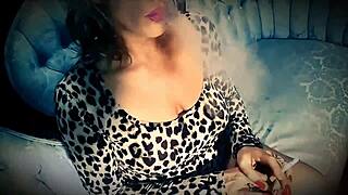 goddamn that blonde heavenrimms smokes hot in heels and ripped clothes