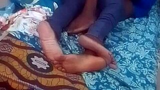 she just wanted to charge her phone but we ended up fucking hard till she came sweet girl