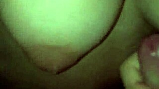 mi vuole fare rilassare le ficco il cazzo in gola