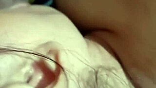 jangan lama-lama ya, suamiku bisa datang anytime while you fuck my squirting pussy missionary style with those huge tits bouncing