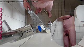 hot piss play in the shower with sexy german toes fetish