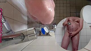 hot piss play in the shower with sexy german toes fetish