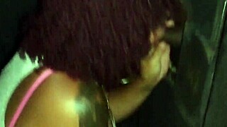 corno films his slutty bbw milf at gloryhole putaria 😂🍑🔥