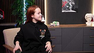 Hey, Ni Ole Murkovski chats subscriber questions with Bella Mur
