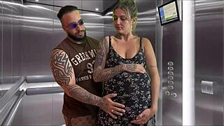 Minha vizinha grávida chupou meu pau no elevador gozei na boca dela