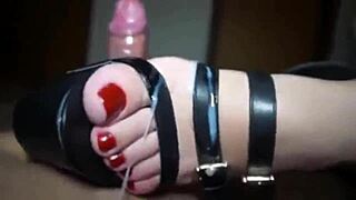 heel footjob