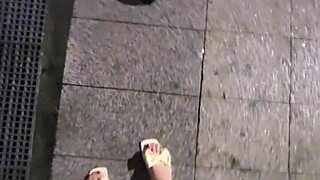 Shemale Ting Xuan pees while strolling public outdoors! 🚶‍♀️💦
