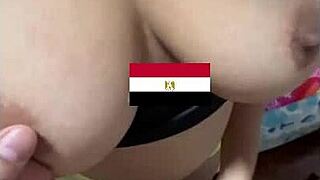 damn this arab slut's fat ass shakes while she demands cash for her big cock ride 💦🍑