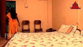 bhabhi gone wild ridin young guy hard hindi heat!!