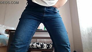 i couldn't help masturbating at work in office jeans!!