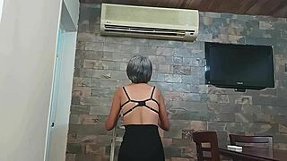 I'm fixing the air con for my stepsis and somehow end up kissing her ass