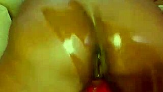 nigarchrist petal update shaves hairless pussy for lesbian homemade lick