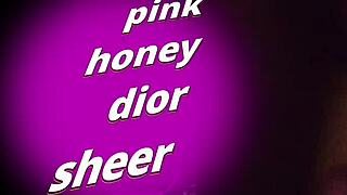 he explores her massive ebony ass shaking wildly during play