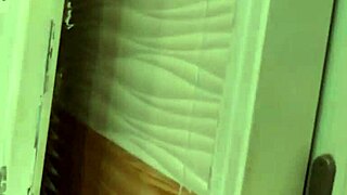 omg my stepmom's fat ebony ass shakes while she tries cooking in kitchen 🍑😂🔥