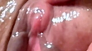 Amateur Pink Pussy Close Up 132 Days After Losing Virginity Lick Masturbation
