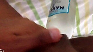 dama de compa�ia escort prepago en caracas me moja la concha con toys y masturbacion