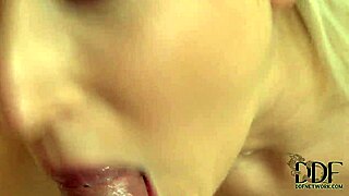 Viktoria Diamond Young Babe Deepthroats Choky Ice Cock