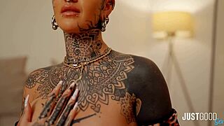 Stefani Marz Dumps Tattoos for New Huge Cock Slam!