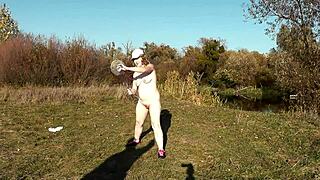 autumn sport milf frina strips naked outdoors for naked badminton doggy!
