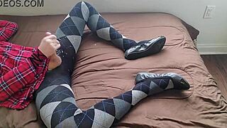 Shemale jerks off plaid dress tights!