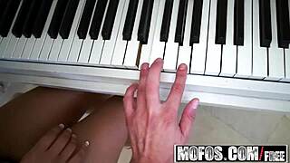 i love giggly latina adrian maya piledriver pounding her tight pussy