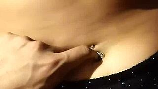 i relax playing with her sexy latina belly button gently
