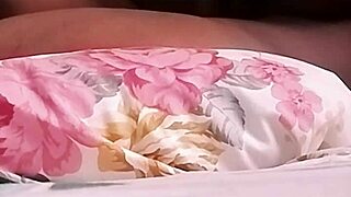 En-Chan's Three Fingers Technique Makes Her Scream In Submission?