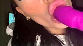 horny british girl i need my solo toy play so bad right noww!!
