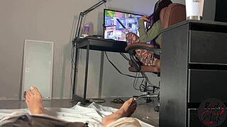He jerked huge cock outdoor for me sneaky!! 😏🍆 brazilian hottie