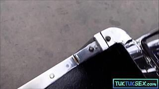 sexy thai milf grabbed at 7-11 for tuktuk ride