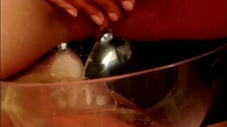 girl5 on webcam pees public outdoor amateur style