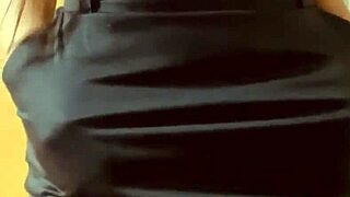 secretaria cachonda grabs video of jefe pounding her tight latina pussy