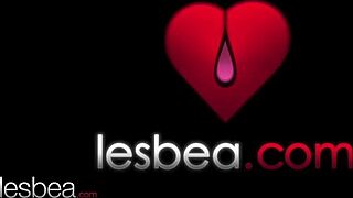 Lovita shows her best friend how to lick lesbian pussy right