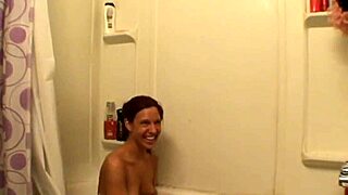 Girlfriend misty sucks cock up close in bath