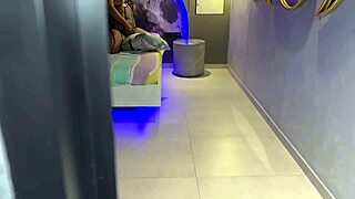 madrastra nalgona cachonda me pillo cabalgando almohada hasta squirtin orgasm wet pussy solo rough