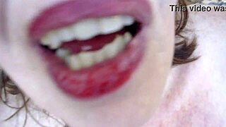WATCH MATURE HOTTIE DAWNSKYE1962 TURNED INTO JAMES' CURVY SEX TOY IN RETRO FANTASY!