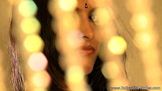 Indian Girlfriend Strips Teasingly into Full Nudity