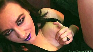 big ass sinn sage rubs her hot twat solo