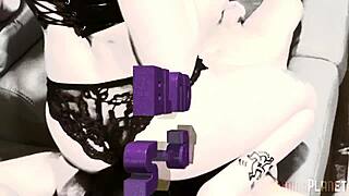 blind ass-date leads to facesitting femdom worship