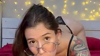 fucking my dildo so hard im squirting everywhere 😩💦🔥 till i shake!!